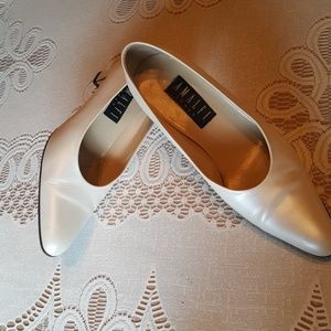 PRICE DROP...AMALFI All-Leather Pumps